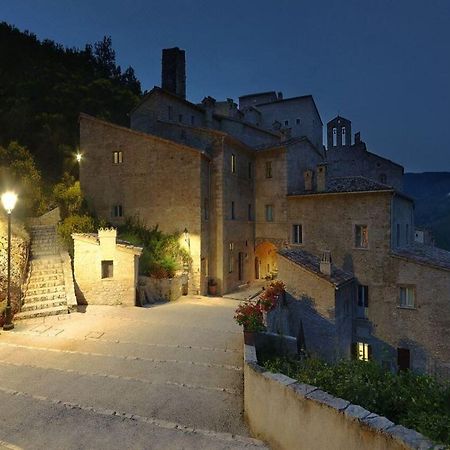 Castello Di Postignano Hotel Sellano Eksteriør billede
