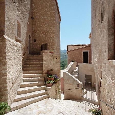 Castello Di Postignano Hotel Sellano Eksteriør billede