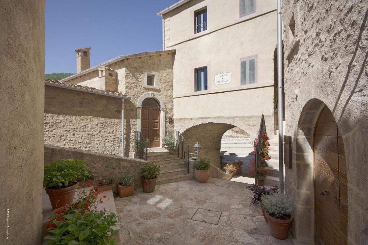 Castello Di Postignano Hotel Sellano Eksteriør billede