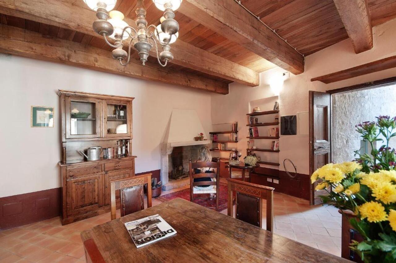 Castello Di Postignano Hotel Sellano Eksteriør billede